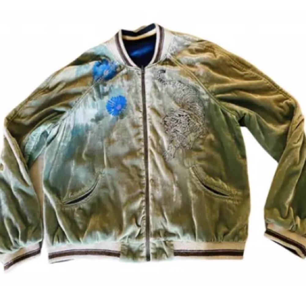 Japanese souvenir jacket! Velvet and silk embroidered Tiger Reversible jacket